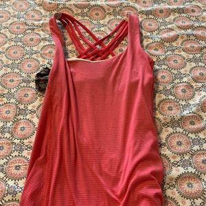 Lululemon free to be wild tank